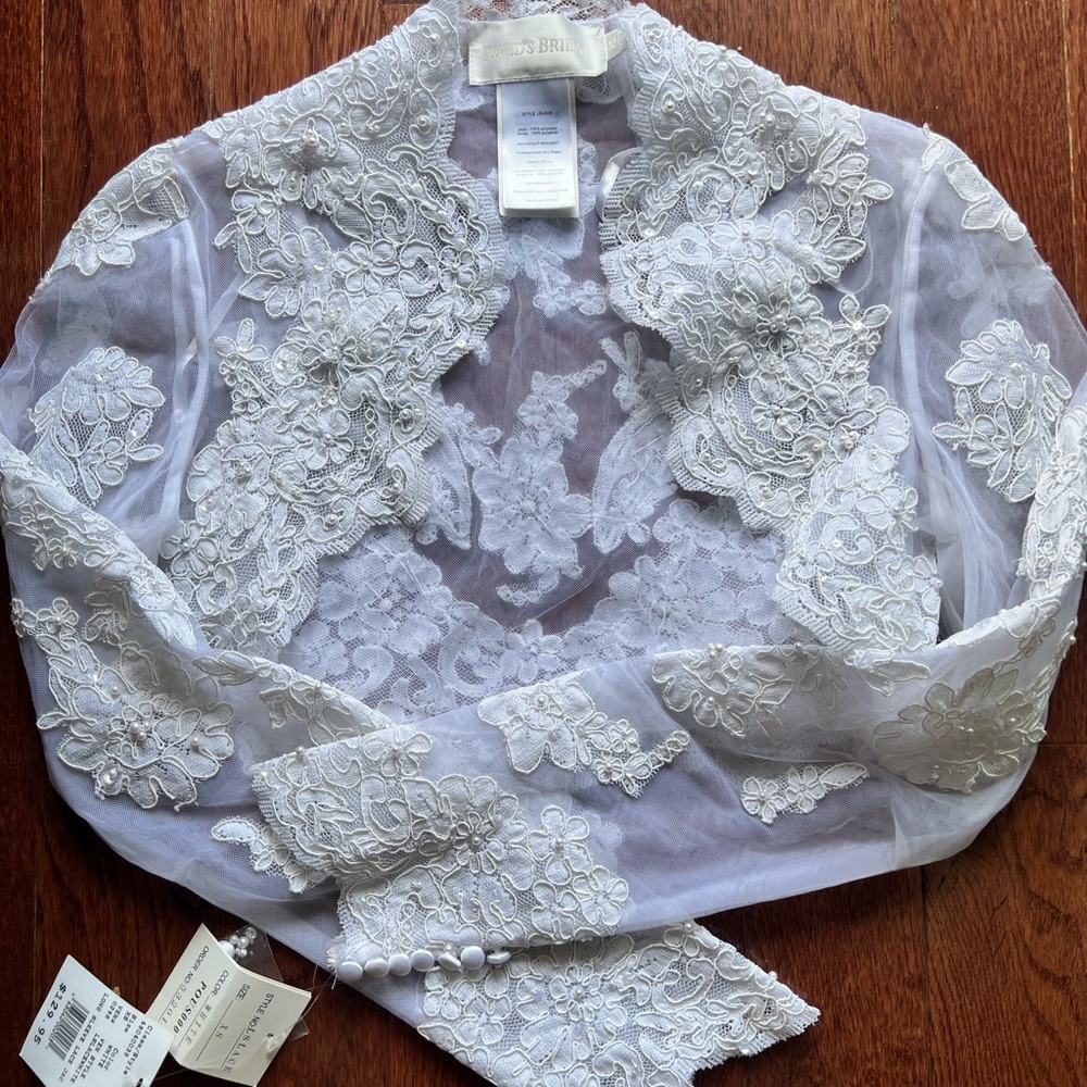 David's Bridal White Lace Bolero
